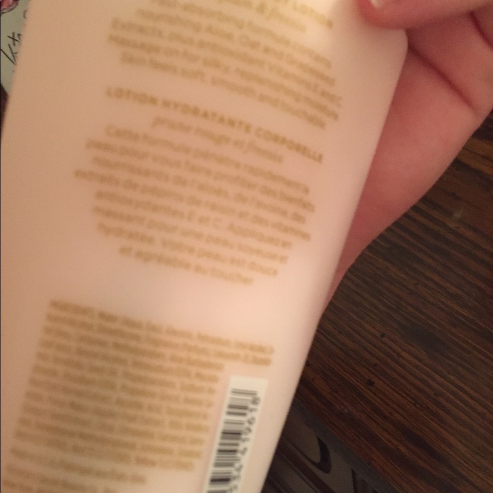 Pure seduction body mist and lotion. - Picture 2 of 3
